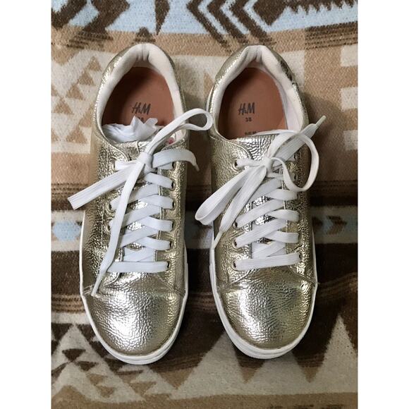 H&M Women's Lace Up Sneakers Metallic Gold Comfortable Holiday Shoes Size US 7 - Picture 4 of 12